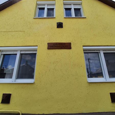 Galeria Vendeghaz Appartement Hajdúszoboszló Buitenkant foto