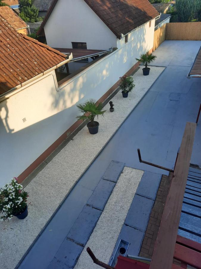 Galeria Vendeghaz Appartement Hajdúszoboszló Buitenkant foto