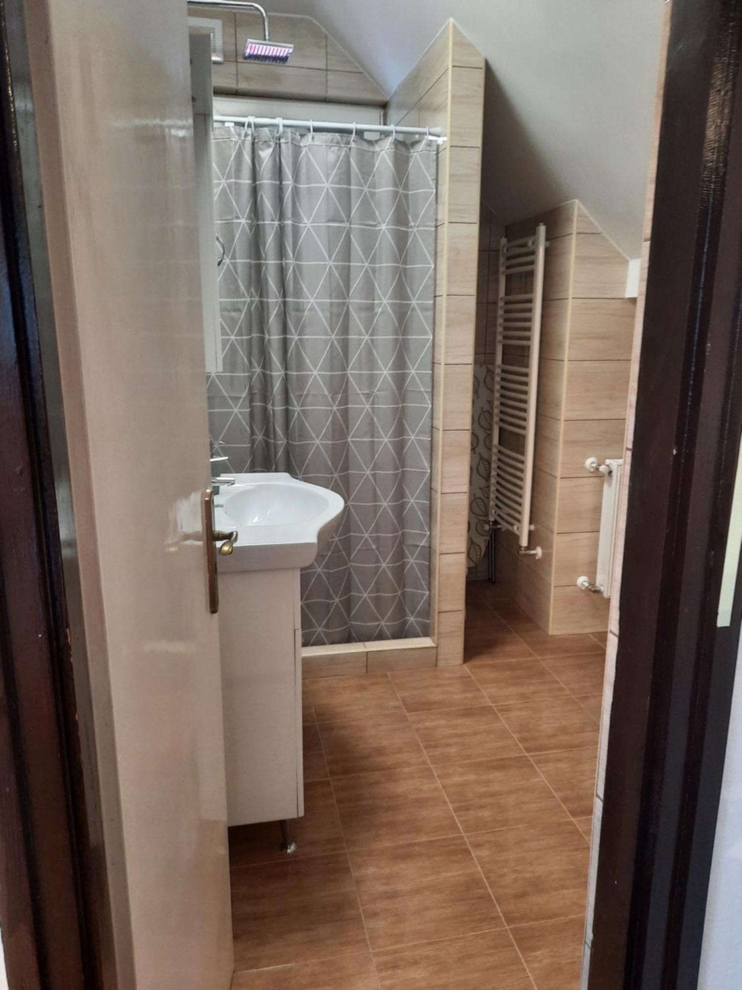 Galeria Vendeghaz Appartement Hajdúszoboszló Buitenkant foto