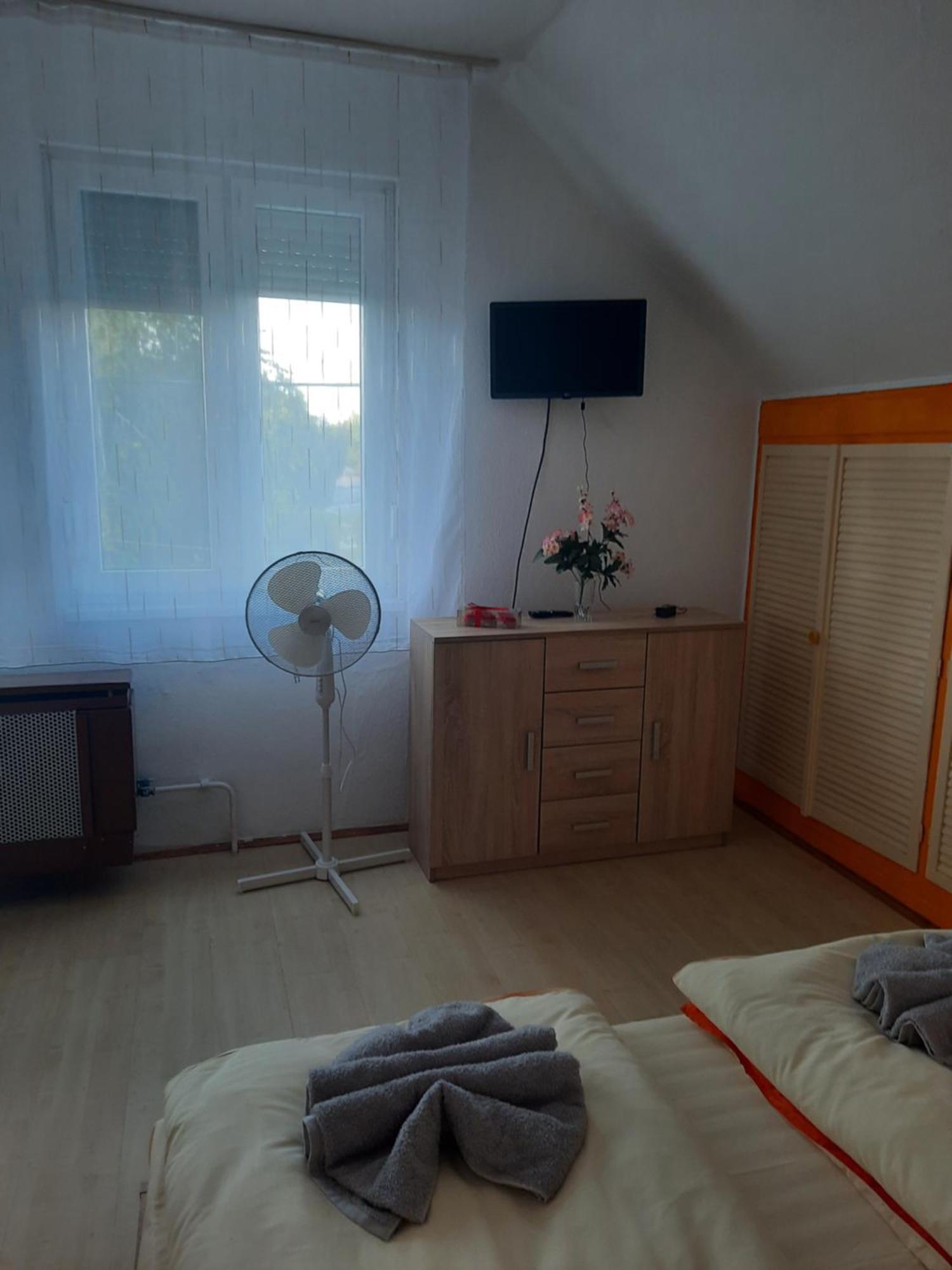 Galeria Vendeghaz Appartement Hajdúszoboszló Buitenkant foto
