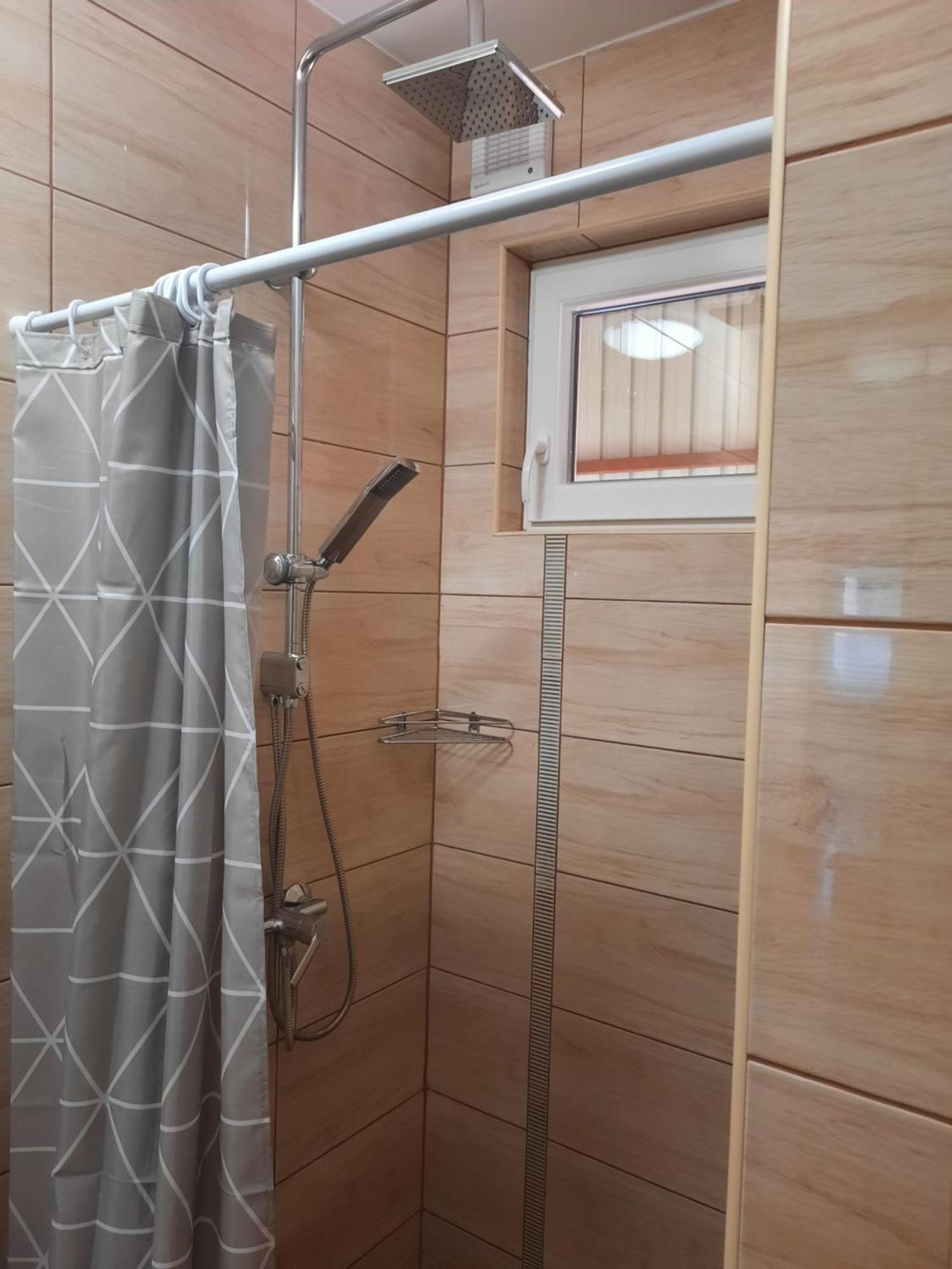 Galeria Vendeghaz Appartement Hajdúszoboszló Buitenkant foto