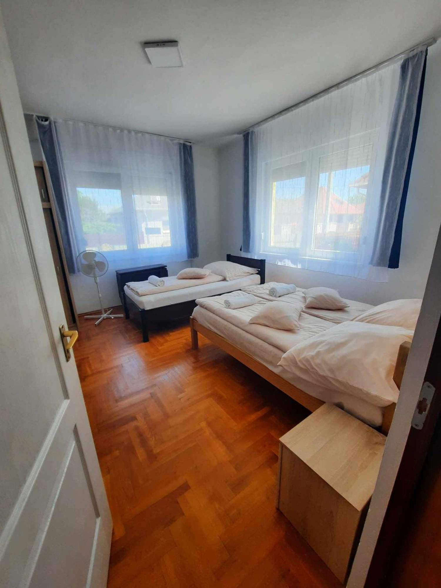 Galeria Vendeghaz Appartement Hajdúszoboszló Buitenkant foto
