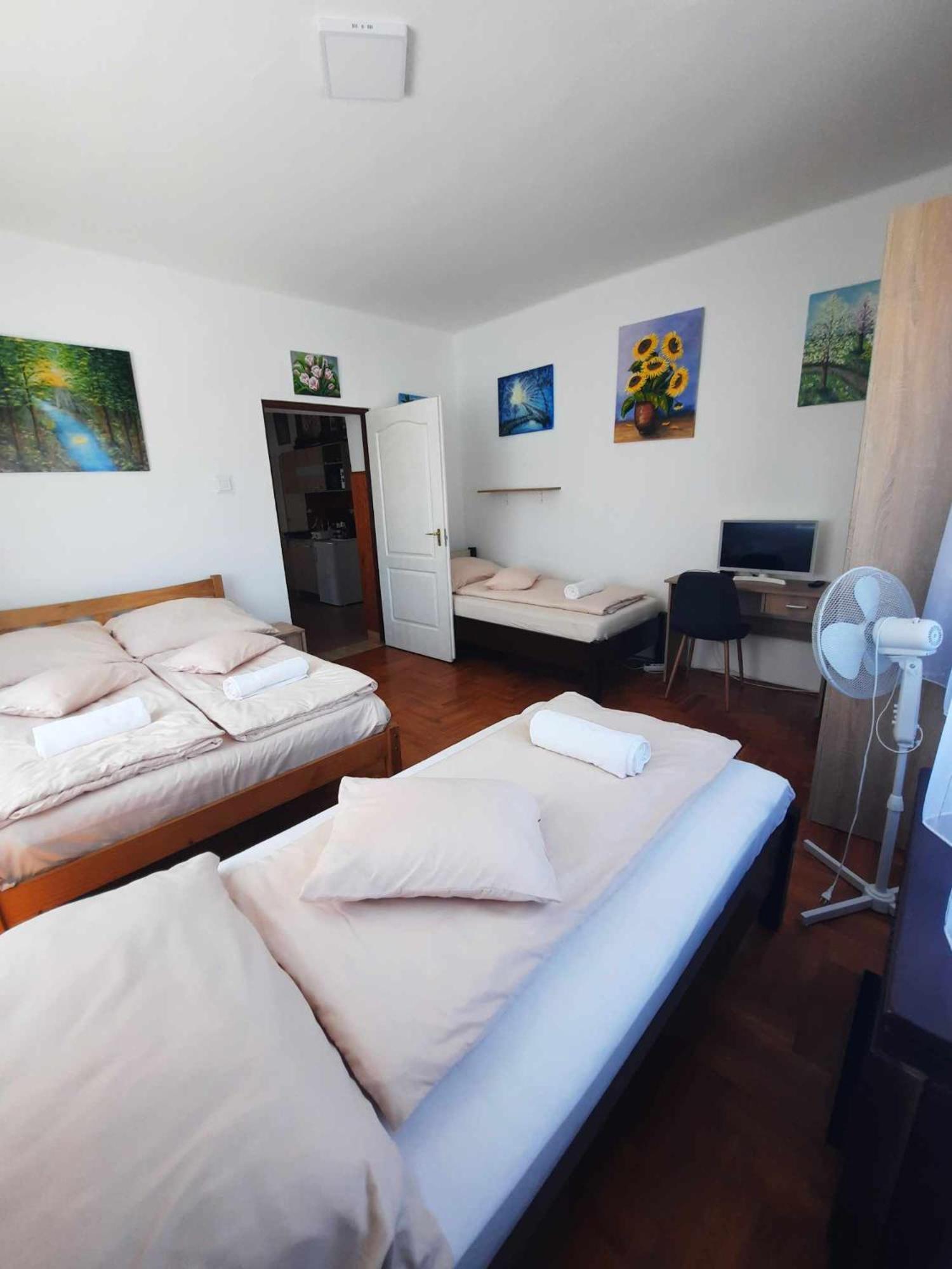 Galeria Vendeghaz Appartement Hajdúszoboszló Buitenkant foto